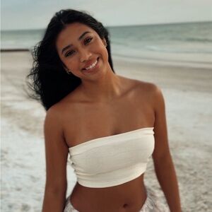 Meet your Posher, Almari